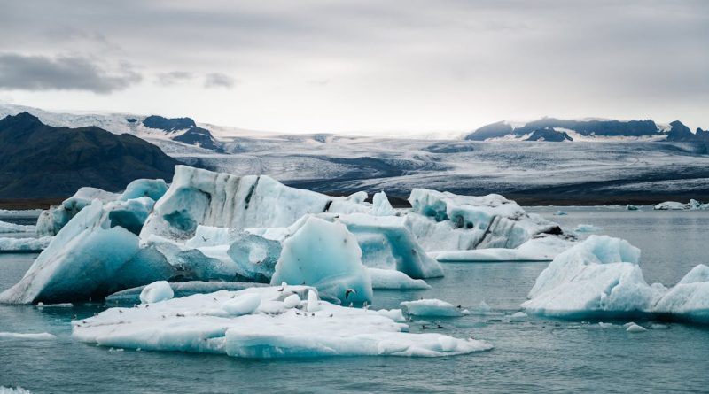 découvrez les effets du changement climatique sur notre planète, de l'augmentation des températures à la fonte des glaciers, et comment cela impacte la biodiversité, l'économie et notre quotidien.