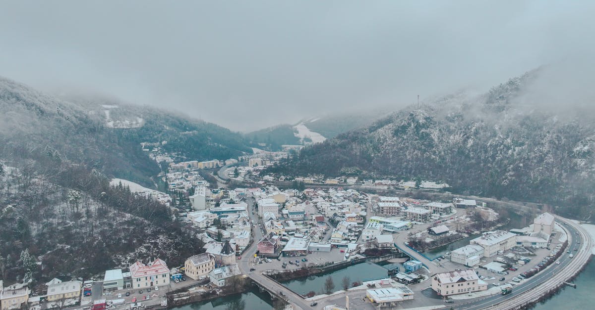 découvrez l'engagement des nations et des entreprises envers la lutte contre le changement climatique. analyse des promesses, des actions et des résultats concrets pour un avenir durable.